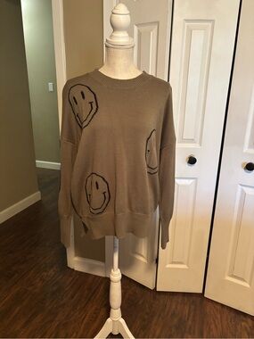 Miou Muse Taupe Smiley Knit Sweater Size Medium